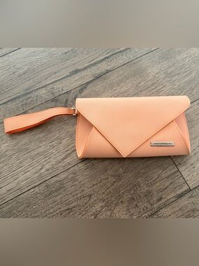 Jantaminiau Peach Envelope Wristlet Clutch